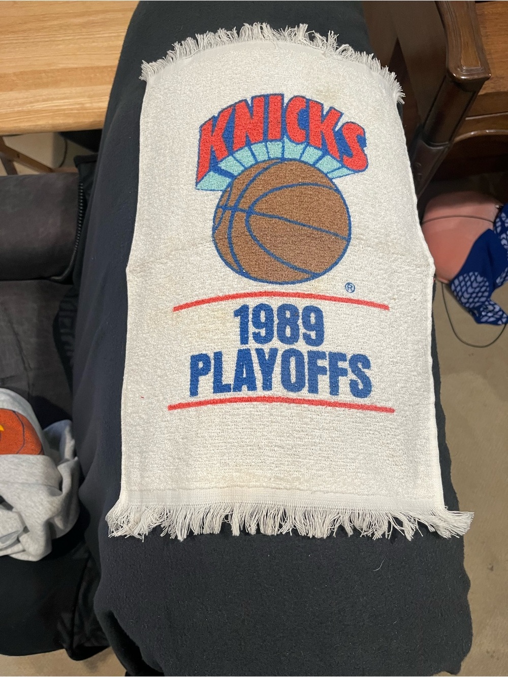 RARE 1989 Vintage New York Knicks Playoffs Rally Towel MINT CONDITION